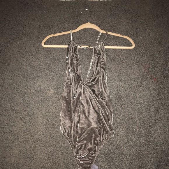 MISGUIDED, PLT, FOREVER 21 BUNDLE! - Picture 7 of 8